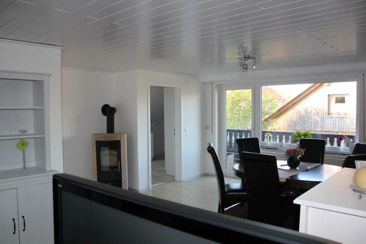 Apartment Abersfelder Mit Balkon